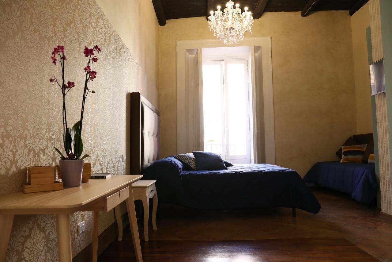 Suite Palazzo Luciani Salerno Exterior foto